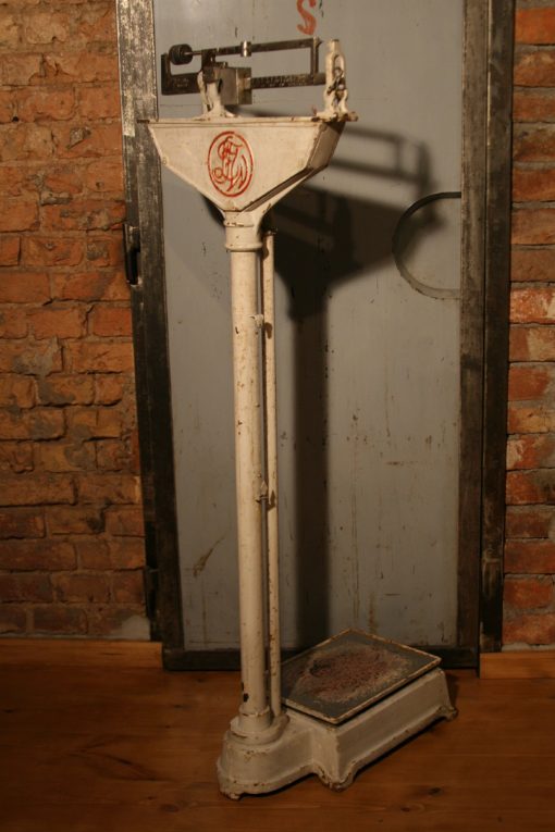 Vintage Polish Medical Scale